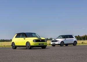 Nuova Honda-E, la city car di moda