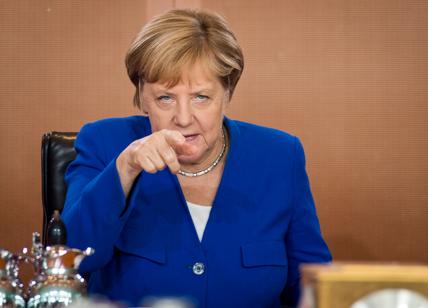 Coronavirus, alla faccia dell'Europa la Merkel chiude subito le frontiere