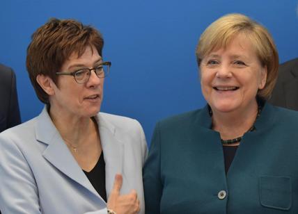 Germania, al via il congresso Cdu. Tra 5G e migranti c'è la sfida leadership