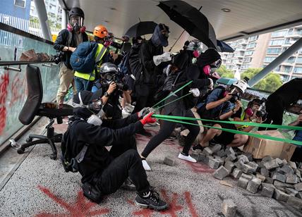 Continuano le proteste a Hong Kong