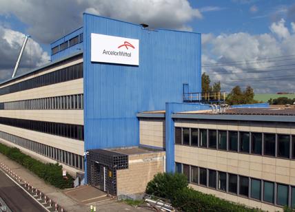 Arcelor 'restituisce' 10.777 lavoratori. Tre ore di confronto col governo