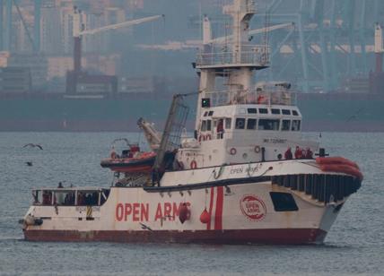 Migranti: Open Arms ne soccorre 73 su barca alla deriva