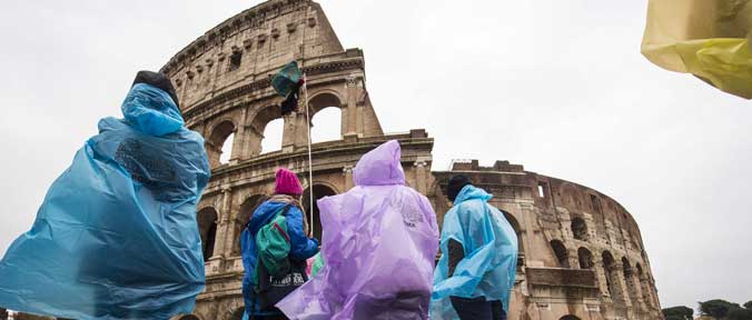 Tempesta perfetta rinviata. Solo una bufala dei tecnici La Raggi scarica le colpe: “Ho letto carte non previsioni” Il sindaco su Fb: “Amministrare significa avere coraggio”