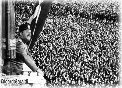 matteo salvini, lega, mussolini, balcone, piazza venezia, sovranismo, elezioni europee, sovranismo