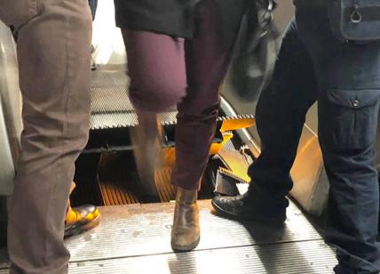 Terrore a Barberini, crolla la scala mobile: Atac chiude la stazione metro