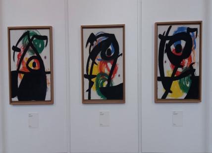 Arte, donne e uccelli: il mondo di Miró ospite a Palazzo Montorio a Roma
