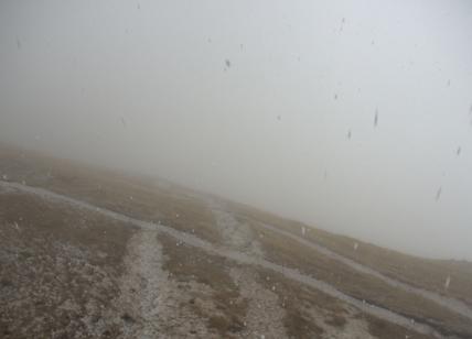 Neve e freddo in Abruzzo, cadono i primi fiocchi sul Parco del Gran Sasso