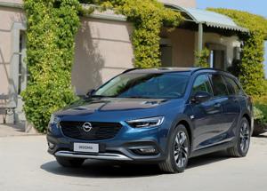 Opel Insignia: quando l’ammiraglia si da’ all’off-road