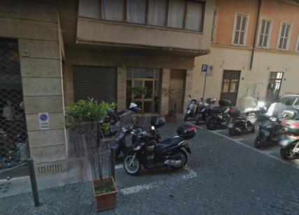 Incendio in centro: fiamme nel palazzo dell'Ordine dei giornalisti del Lazio
