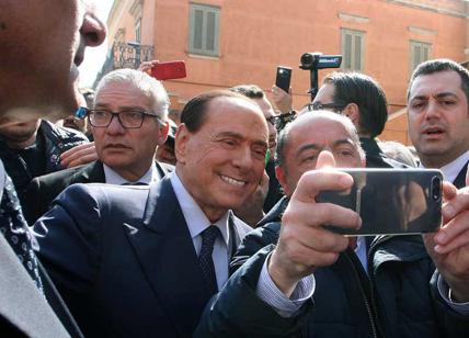 Elezioni Ue: Berlusconi sull'altare. Nelle carte di Beatrice 241 la vittoria