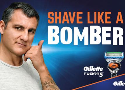Vieri si fa la barba con Gillette. Christian e “Shave like a bomber”