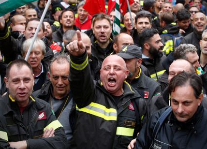 Vigili del fuoco, la carica dei 656: giovedì festa degli allievi a Capannelle