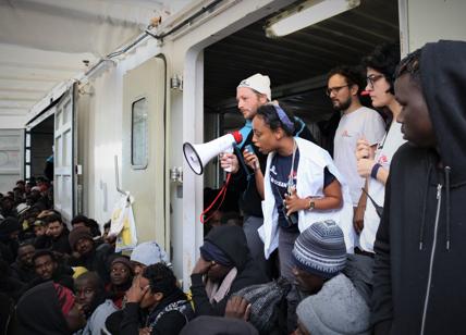 Migranti, Msf: "I 403 di Ocean Viking sbarcheranno a Taranto"