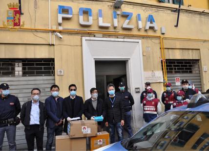 Coronavirus Roma, giovani cinesi donano 3.500 mascherine alla Polizia di Stato