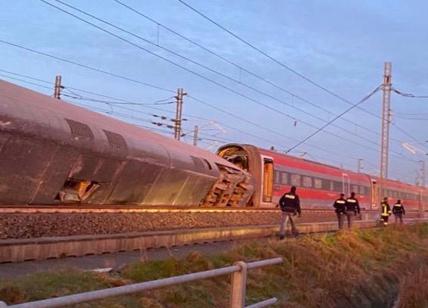 Treno deragliato Lodi: prime ricostruzioni. Foto e video