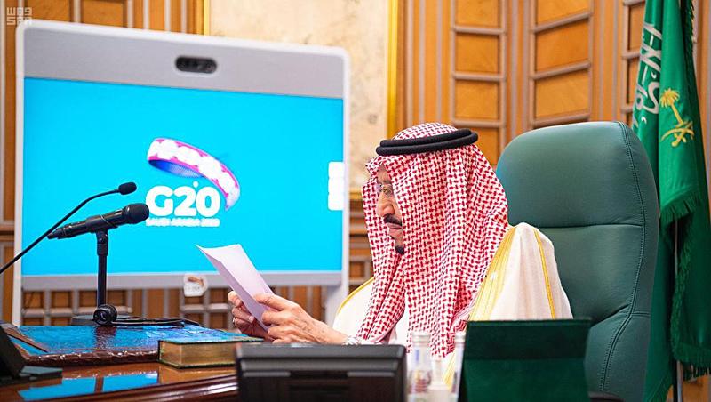 il re dell'Arabia Saudita Salman bin Abdul Aziz Al-Saud in collegamento durante il G20 di marzo
