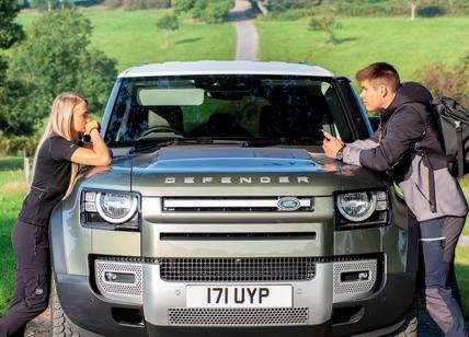 L'orologio Land Rover x Elliot Brown Holton Professional sfida la Defender