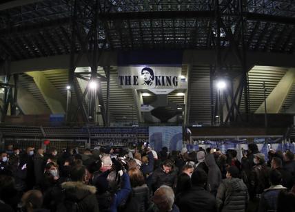 San Paolo meta di pellegrinaggio: stadio di Napoli sarà intitolato a Maradona
