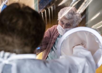 RSA: sì alle visite agli anziani vaccinati, caso segnalato da affaritaliani.it