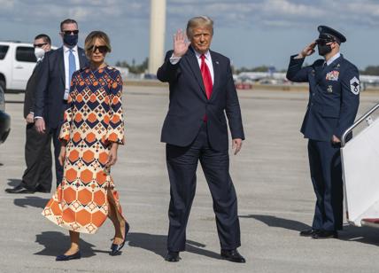 Melania "molla" Donald Trump appena scesi dall'aereo in Florida