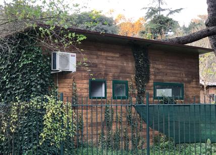 Villa Borghese abbandonata: box per le botticelle dormitori per senza tetto