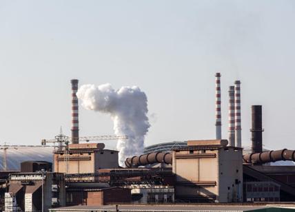 Ex Ilva, il nuovo piano vira sull'idrogeno: 4,7 mld e stop al carbone