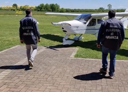 Paperoni restano a terra: sequestrati 17 tra aerei ed elicotteri privati