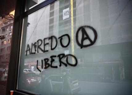 Milano, manifestazione anarchica non autorizzata pro Cospito
