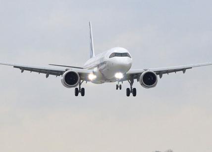 Fumo sul volo Roma-Boston: atterraggio d’emergenza in Irlanda
