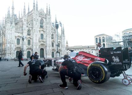 Alfa Romeo sveglia Milano con la F1