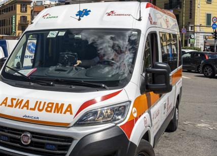 Milano, esplode power bank in classe: sette studenti e un insegnante feriti