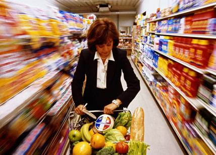 Inflazione, in Italia è "tsunami": ad agosto corre all'8,4%, boom alimentari