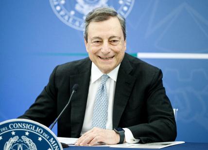 Fermi tutti, Draghi tornerà a Camera e Senato. 5 Stelle: “E avrà la fiducia”