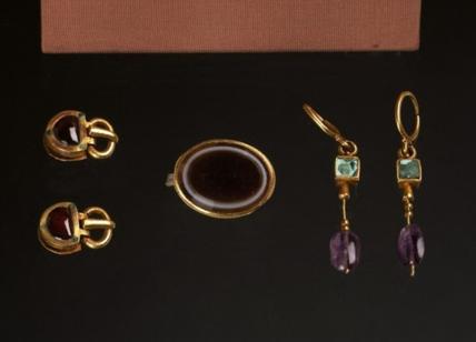 Uk, giallo risolto: trovati i gioielli della Corona rubati in Cambogia