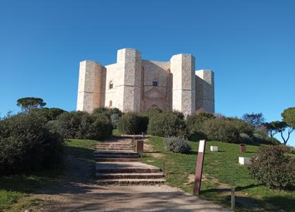 Castel del Monte da patrimonio Unesco a Pozzo di San Patrizio