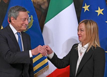 Draghi in Ue, la campana suona per Meloni. Il bivio: europeista o con Salvini