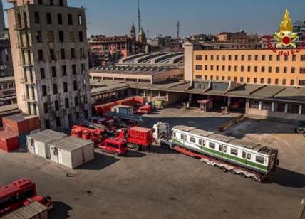 Milano, Atm dona una carrozza della metro ai vigili del fuoco. FOTO