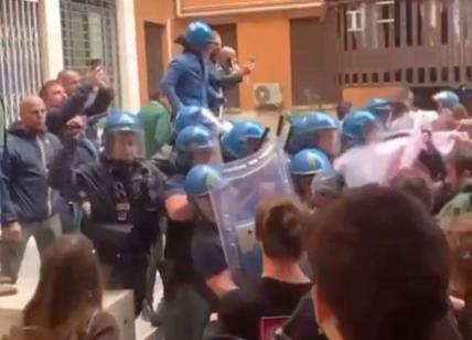 Tensione tra collettivi e polizia a La Sapienza: feriti tra gli studenti