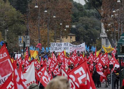 Inferno Roma: sabato cortei Cgil, lunedì sciopero dei bus contro i sindacati