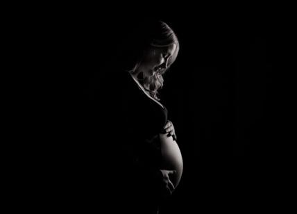 Vaccini, Covid, fertilità: effetti sulla gravidanza, metà donne cambia piani
