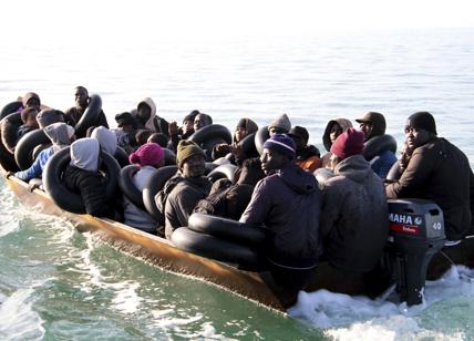 Migranti, con Meloni l'emergenza peggiora: sbarchi raddoppiati nel 2023