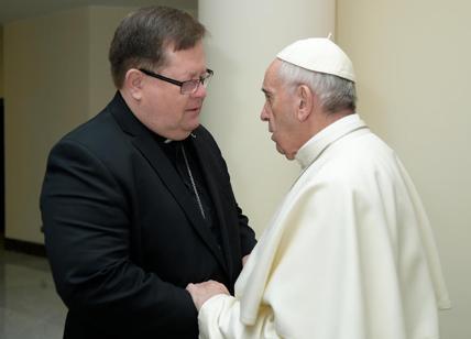 Vaticano, il cardinale Lacroix si dimette. A breve il processo per abusi