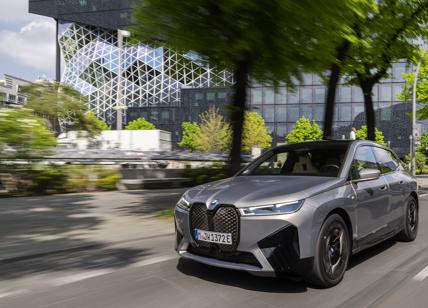 BMW raddoppia vendite veicoli elettrici nel trimestre