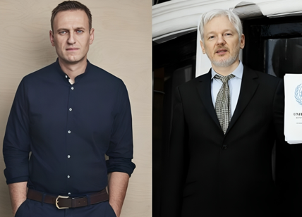 Uno ha sfidato Putin, l'altro è fuggito: perchè Assange non è come Navalny