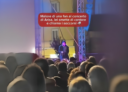 Malore al concerto di Arisa, la cantante va nel panico e urla: VIDEO