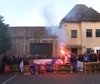 Agguato in Normandia, la proteste davanti alle carceri
