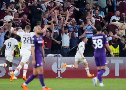 Fiorentina ko: Bowen gol e West Ham vince la Conference League. Italiano: "Rigore dubbio e..."