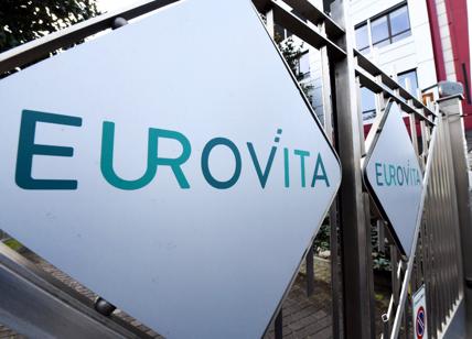 Eurovita, risparmi congelati e 350 mila clienti in rivolta. Rischio default