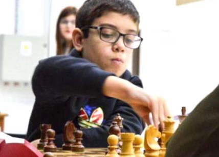 Clamoroso: un bambino di 10 anni batte il campione del mondo di scacchi