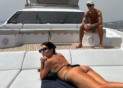 Georgina Rodriguez e Cristiano Ronaldo, vacanze bollenti in Sardegna. Le foto